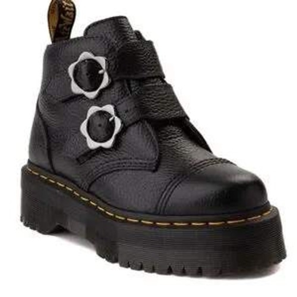 NWOB Dr Martens Black Leather Platform Boots Buckle Devon Flower Chunky‎ Soles